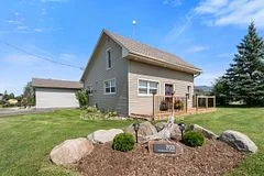 703 Smithville Road, West Lincoln, ON L0R 2J0