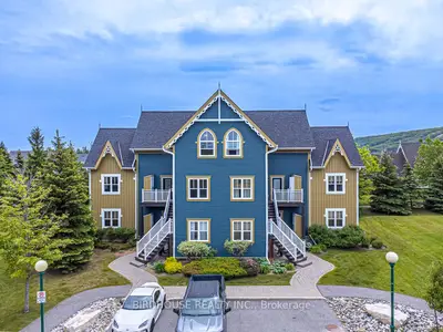 Condo Townhouse in Blue Mountains