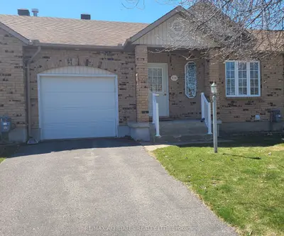 Att/Row/Townhouse in Carleton Place
