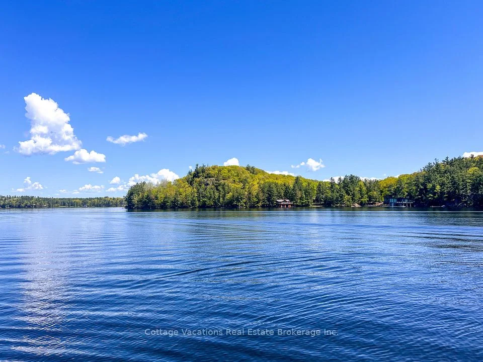 1120 Ferndale Road, Muskoka Lakes, ON P0B 1J0