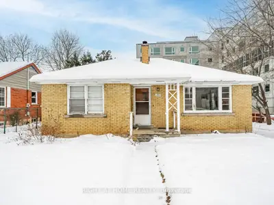 Detached in Waterloo