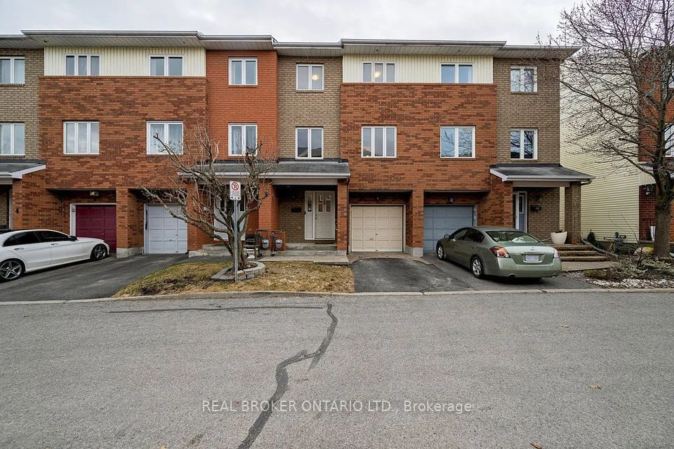 8 Drayton , Manor Park - Cardinal Glen and Area, ON K1K 4R1