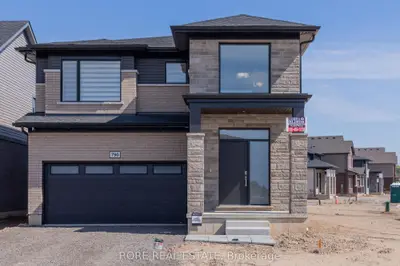 Detached in Fort Erie