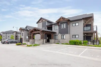 Condo Apartment in Blue Mountains
