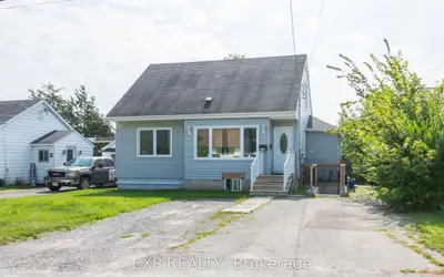 Duplex in Belleville