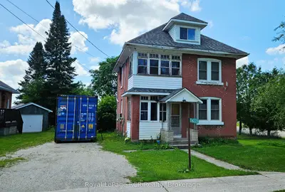 Detached in Chatsworth