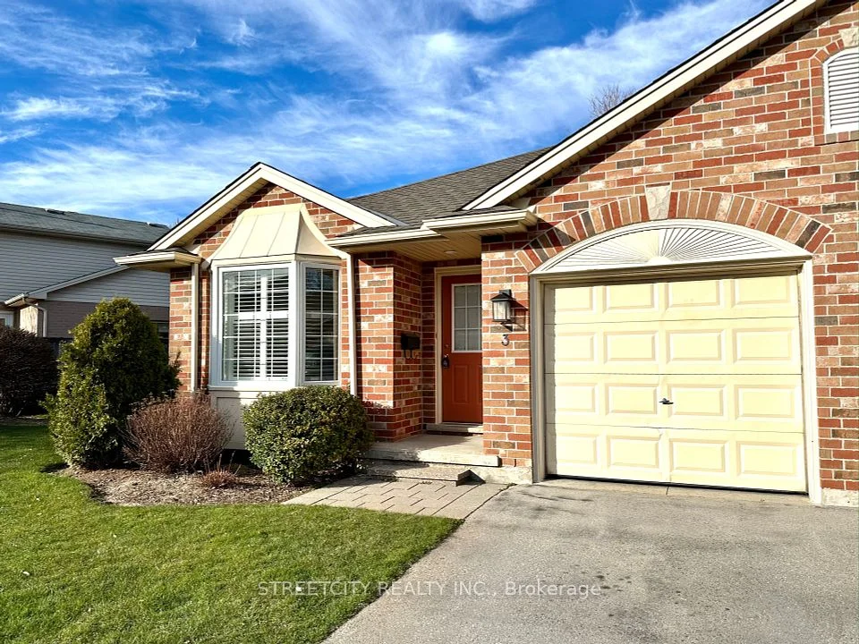 1625 ATTAWANDARON Road 3, London North, ON N6G 3M5