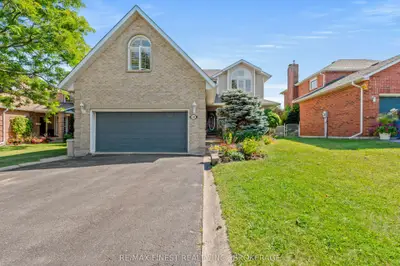 Detached in Kingston