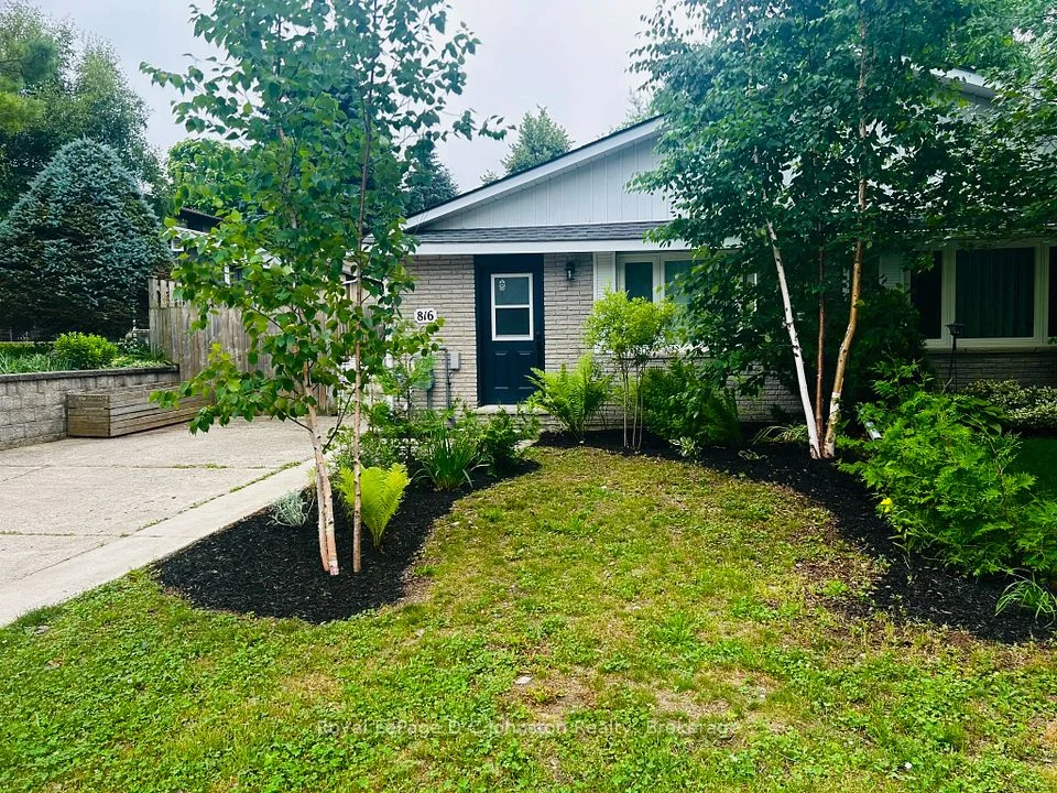 816 River Street E, Saugeen Shores, ON N0H 2C4