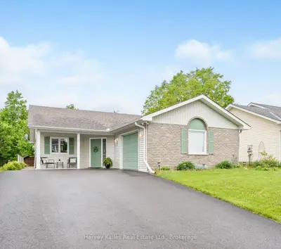 Detached in Bracebridge