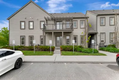 Condo Townhouse in Guelph