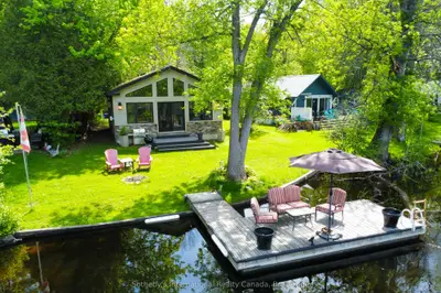 Detached in Gravenhurst