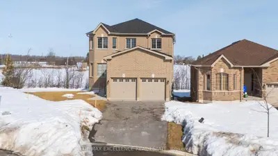 Detached in Kawartha Lakes
