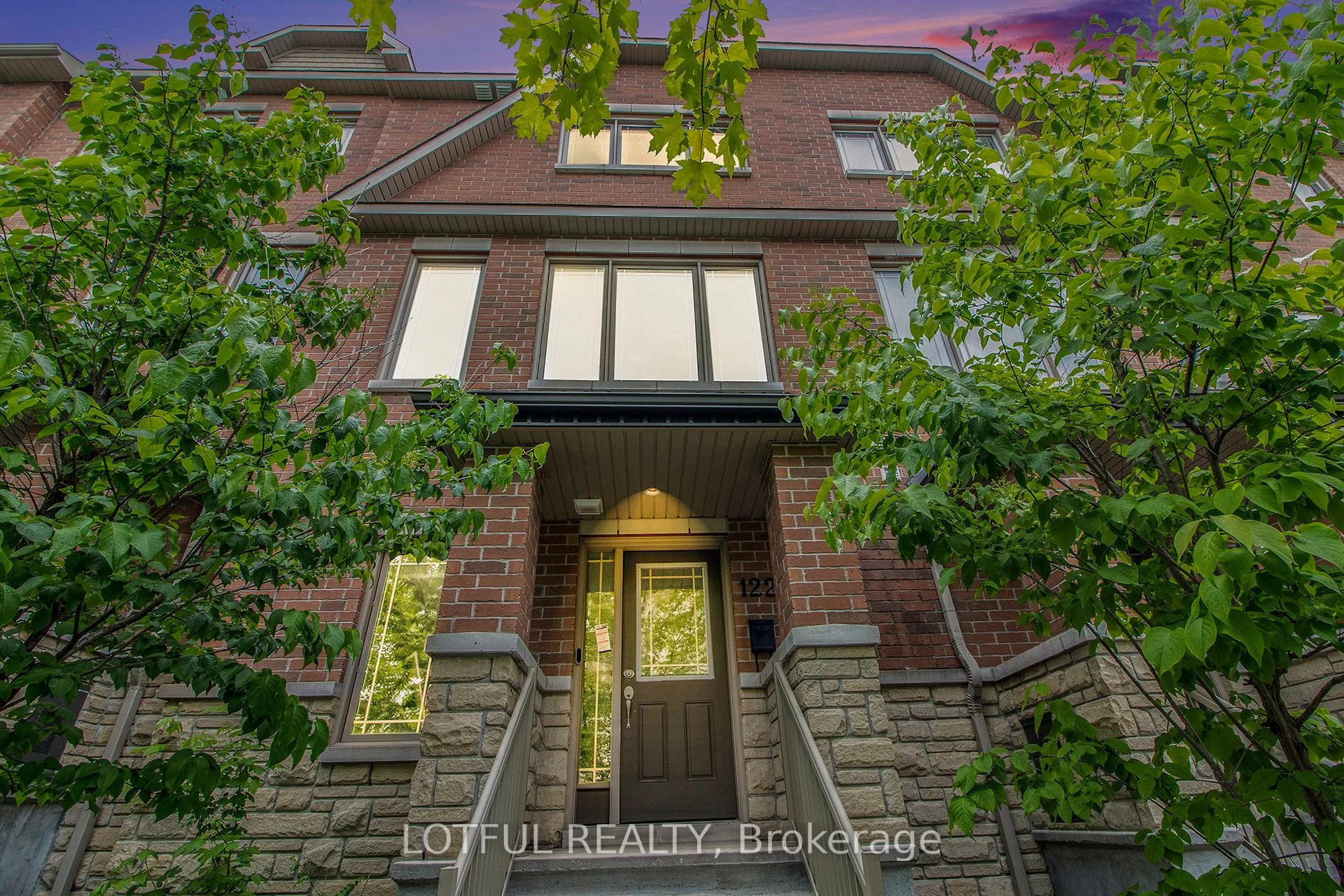 122 Matador Private , Overbrook - Castleheights and Area, ON K1K 2V7