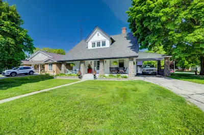 Detached in North Huron