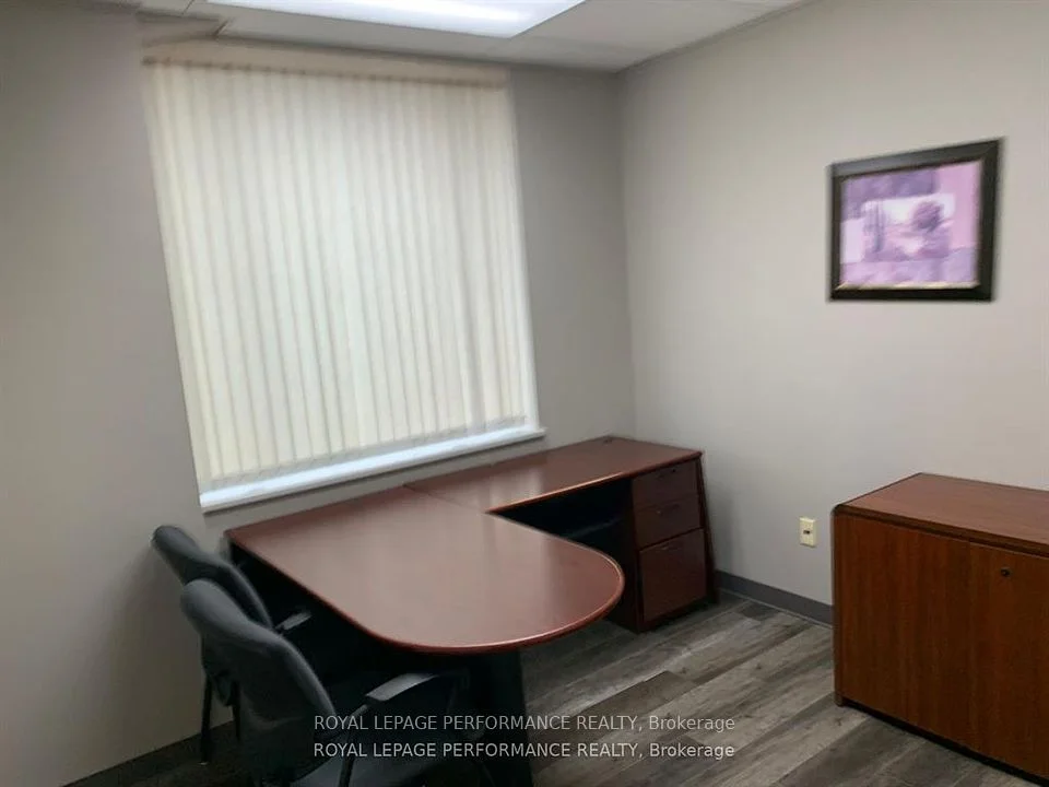 1390 Clyde Avenue 205, Meadowlands - Crestview and Area, ON K2G 3H9