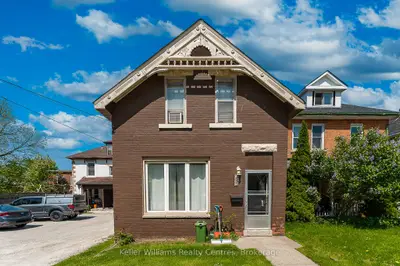 Detached in Owen Sound