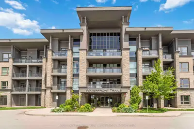 Condo Apartment in Hamilton
