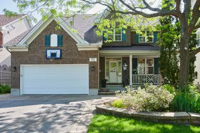 Detached in Kanata