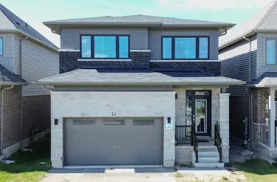 Detached in Brantford