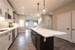 145 Wellington Street N Unit 2, Hamilton, ON L8R 1N4