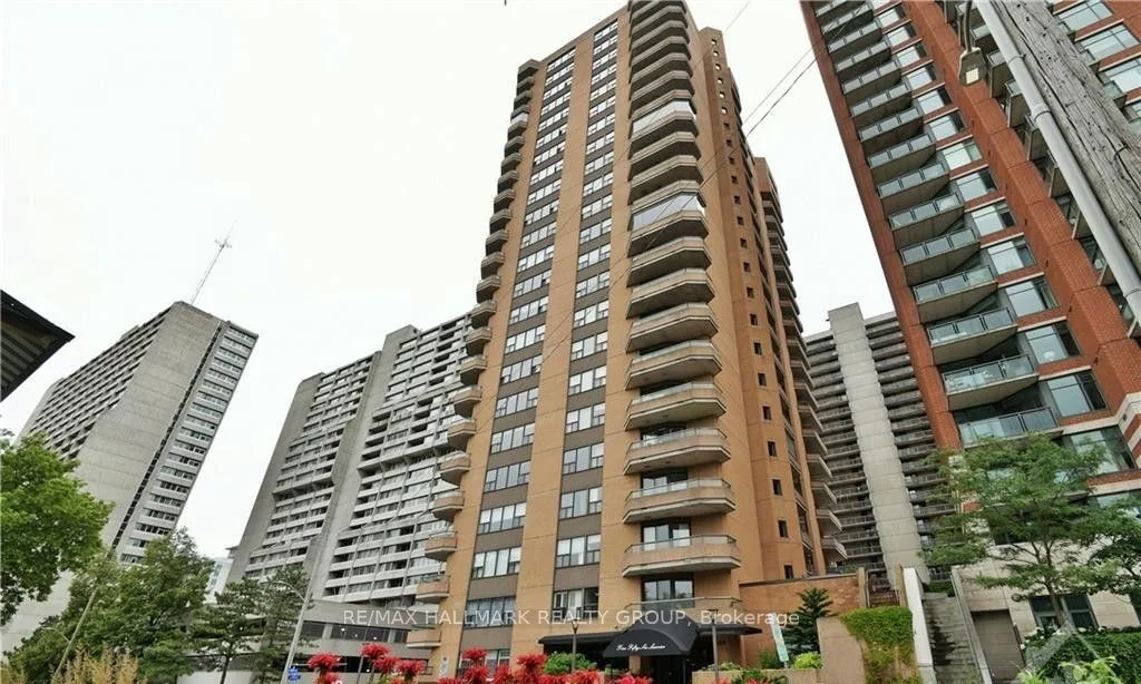 556 Laurier Avenue W 1004, Ottawa Centre, ON K1R 7X2