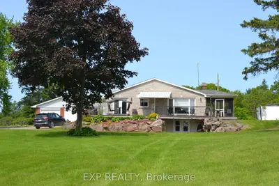 Detached in Frontenac