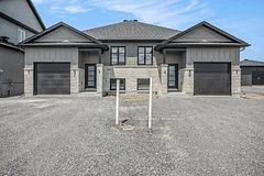 87 Helen Street A, North Stormont, On K0a 1r0
