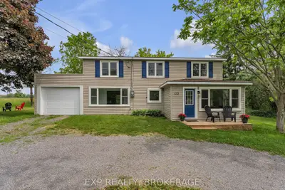 Detached in Prince Edward County