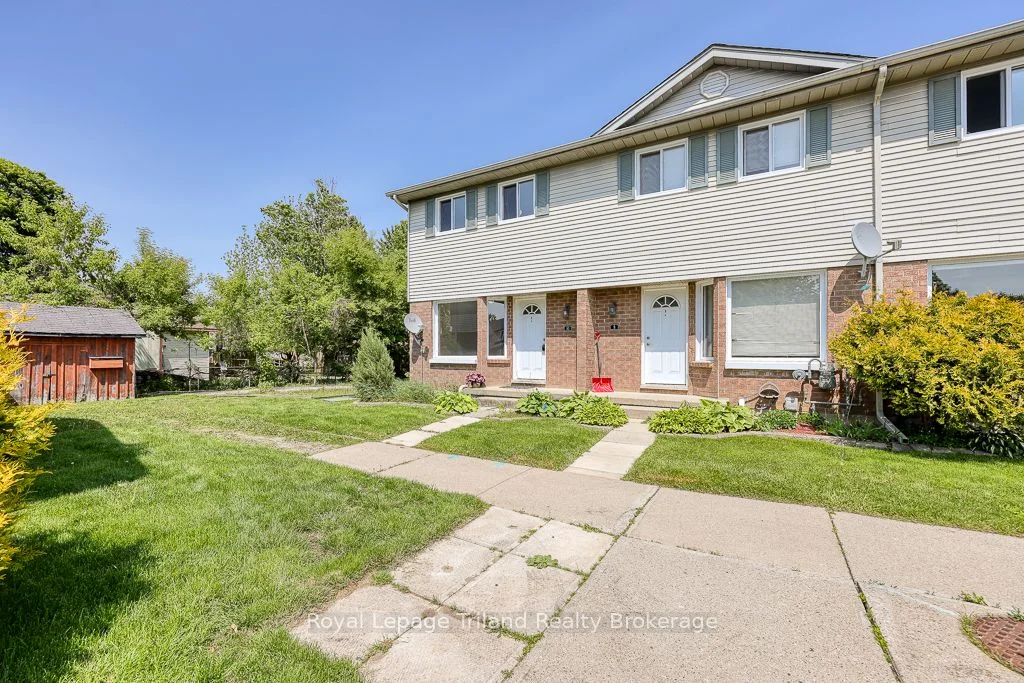Condo Townhouse in Norwich