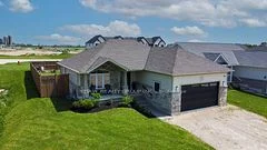 Detached in Minto