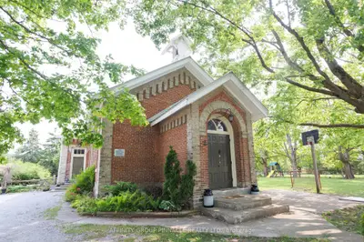 Detached in Kawartha Lakes