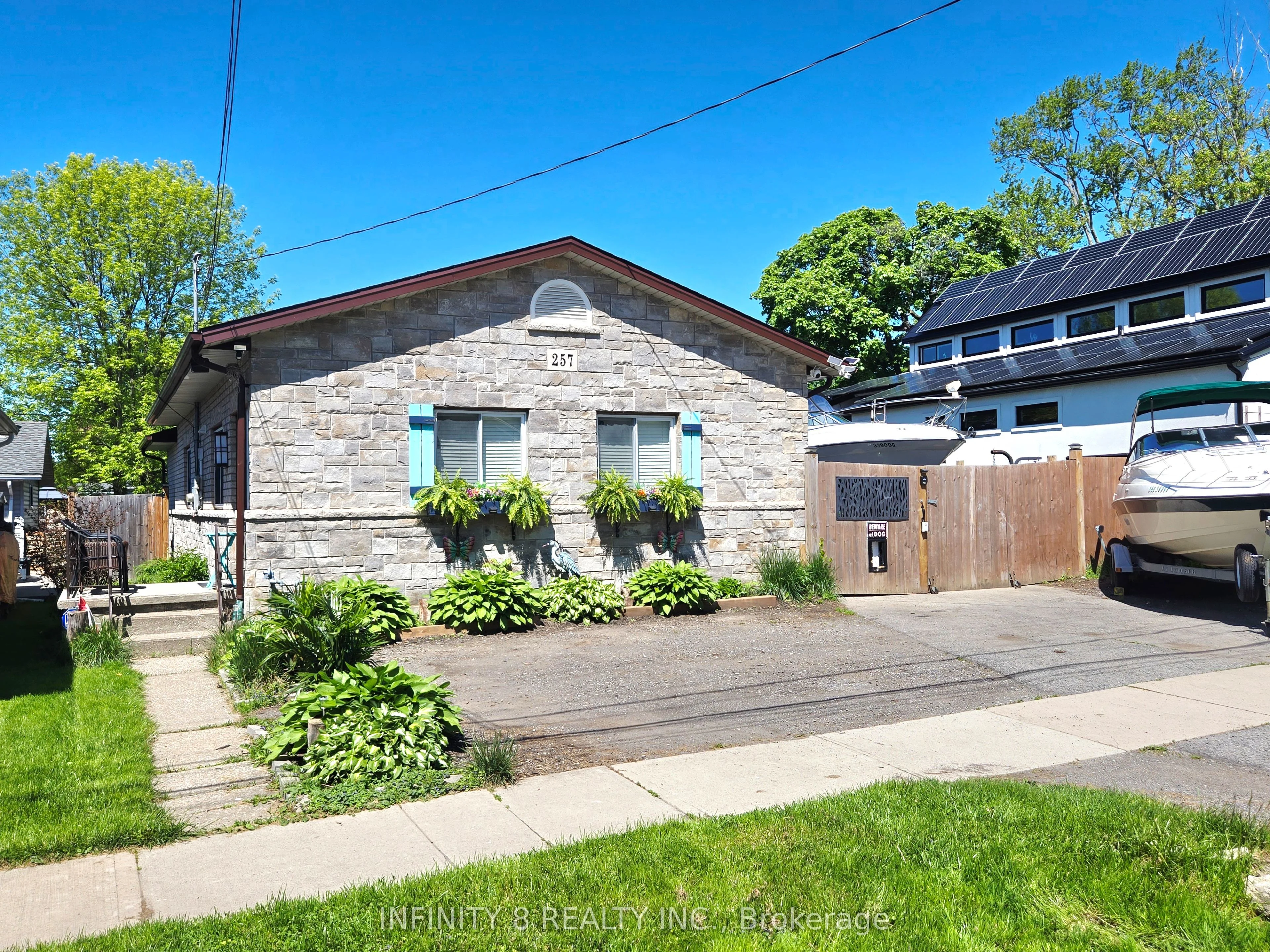 257 RIDGE Road S, Fort Erie, ON L0S 1B0