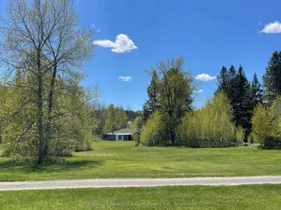 Detached in West Nipissing