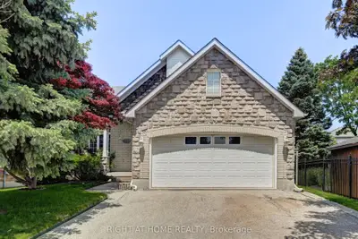Detached in Waterloo