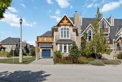 Att/Row/Townhouse in Blue Mountains
