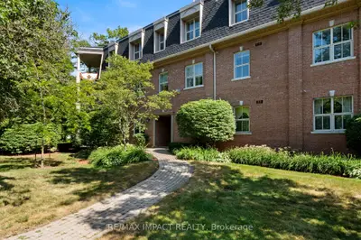 Condo Apartment in Cobourg