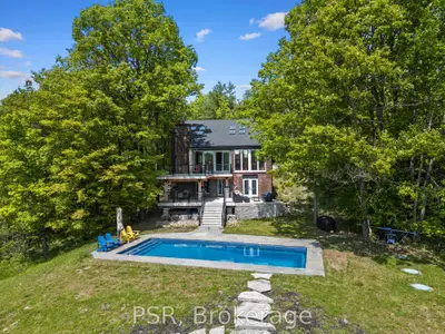 Detached in Gravenhurst