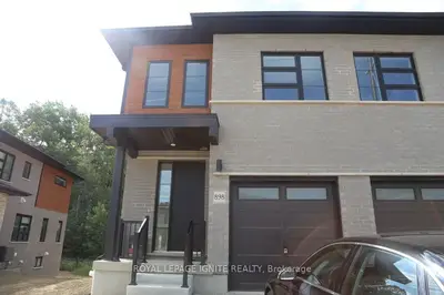 Att/Row/Townhouse in Kitchener