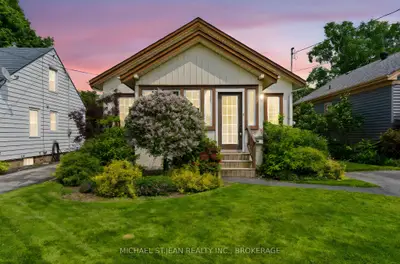 Detached in Grimsby