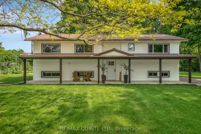 Detached in Quinte West