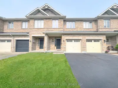 Att/Row/Townhouse in Orleans - Cumberland and Area