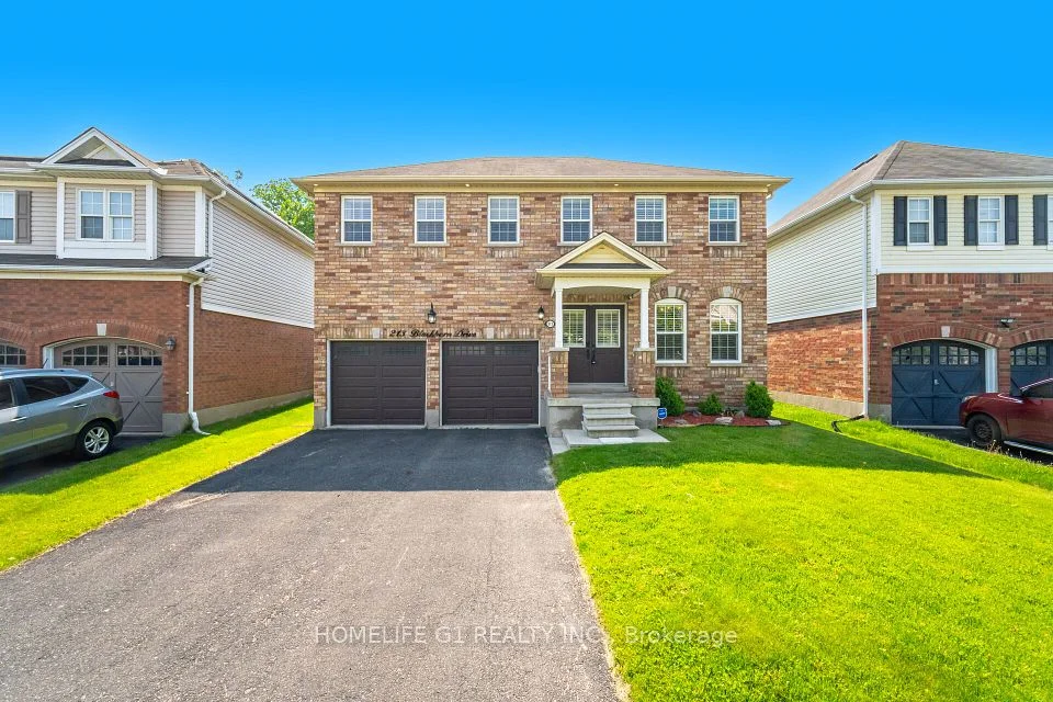 213 Blackburn Drive, Brantford, ON N3T 0A5