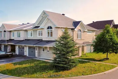 Att/Row/Townhouse in Barrhaven