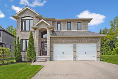 Detached in Wilmot