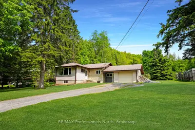 Detached in Algonquin Highlands