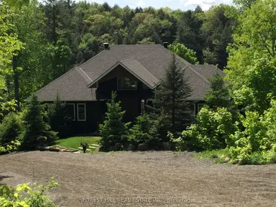 Detached in McKellar