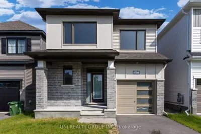 Detached in Barrhaven