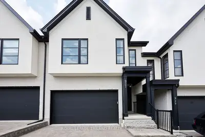 Att/Row/Townhouse in London South