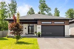 192 Hybrid Street, Russell, ON K0A 1W0